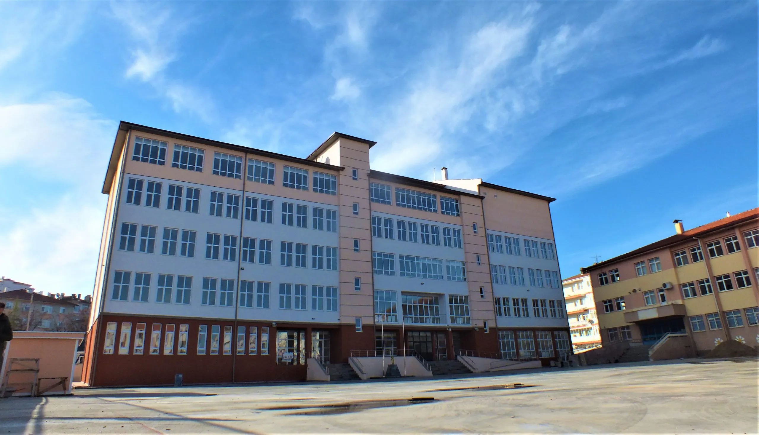 ZEKİYE GÜDÜLLÜOĞLU İLKOKULU YAPIM İŞİ