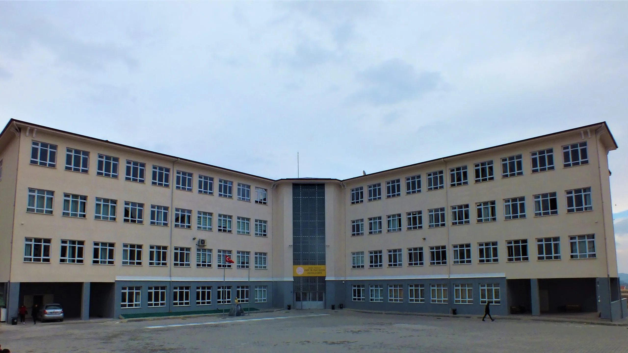 PURSAKLAR PROF.DR.FUAT SEZGİN ANADOLU LİSESİ YAPIM İŞİ 