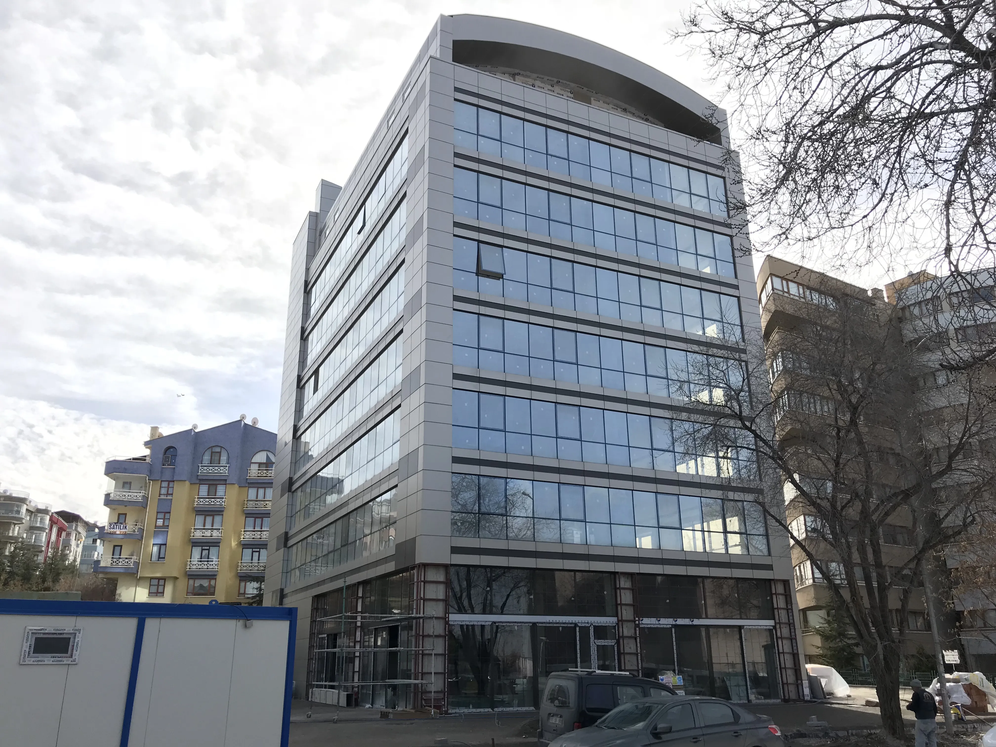 KAMU ARAŞTIRMALARI VAKFI BİNASI 